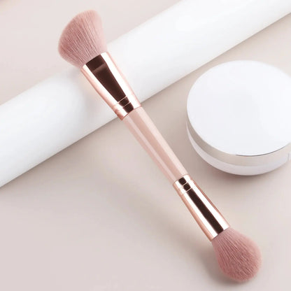 Single Dual-Ended Beauty Brush, Round Blending Brush + Angled Blush Brush Soft Bristle Makeup Tool High Class Cosmetics