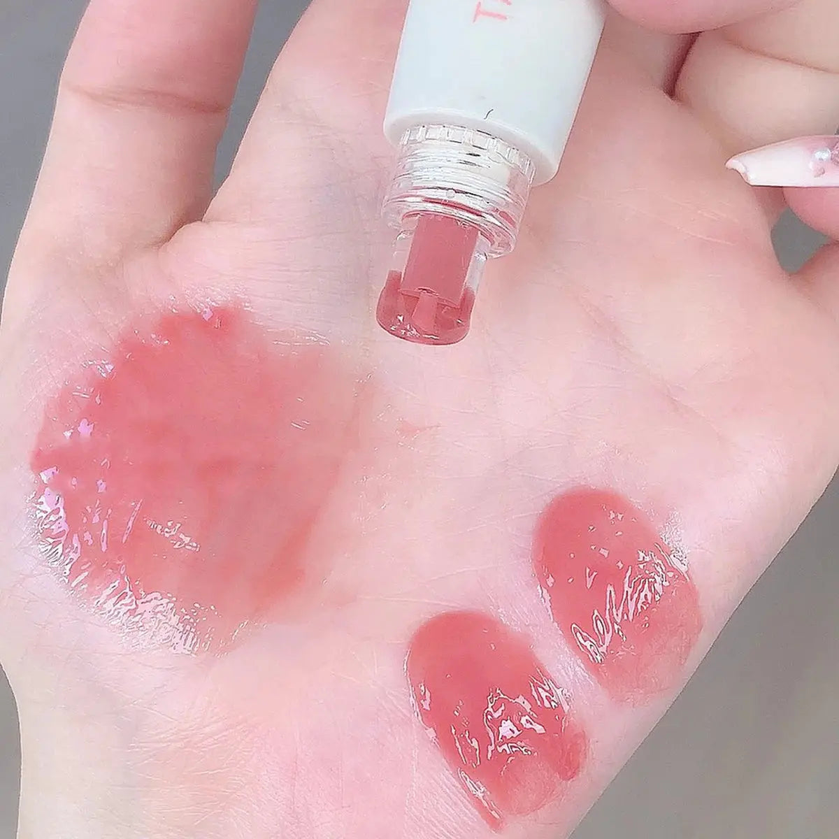 TATIBEAUTY Lip Jelly Essence Hydrating Lipstick Lip Gloss Lip Gloss Mirror Lip Gloss Lipstick Tender Pink Student Makeup High Class Cosmetics