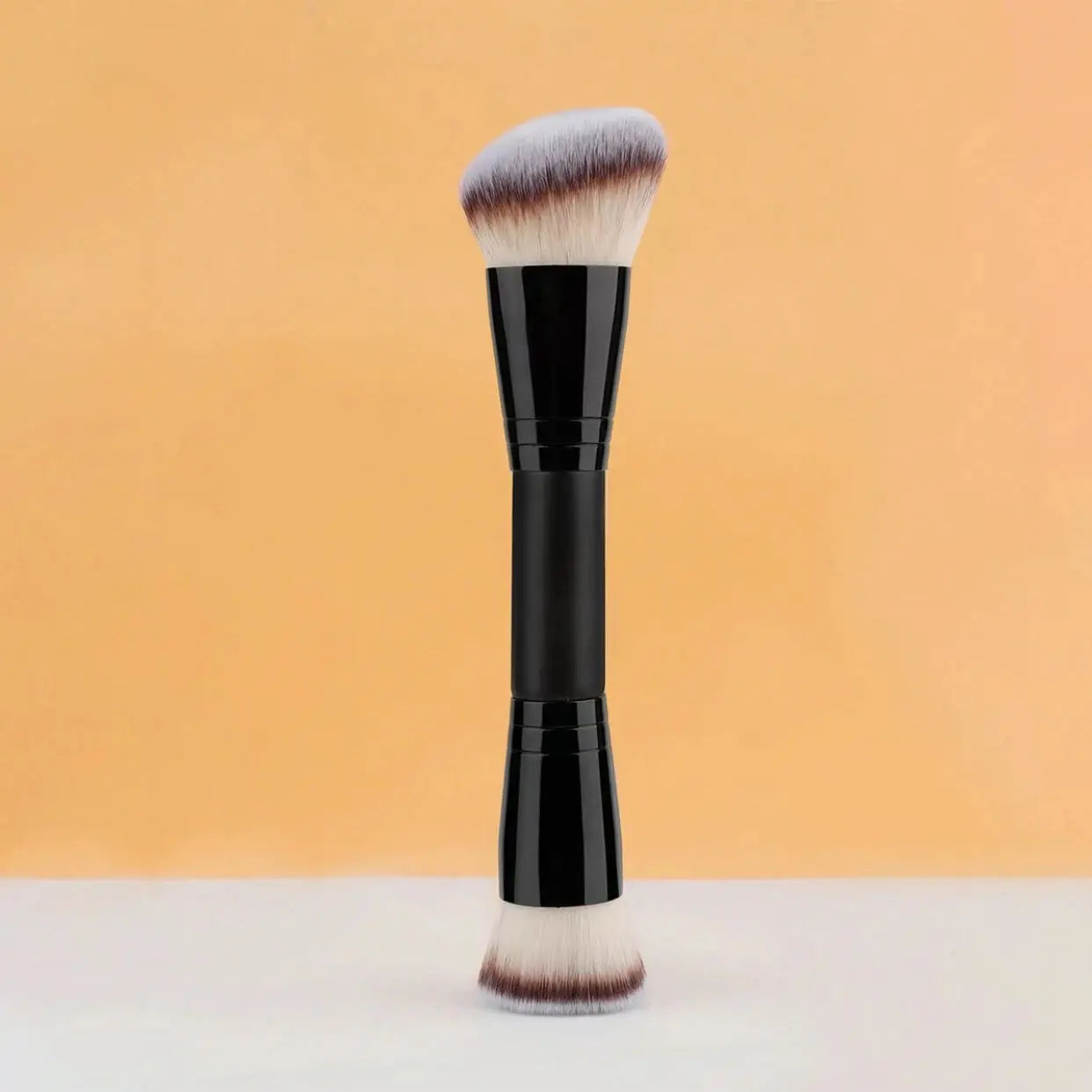 Facial Makeup Brush, a Portable Double-Headed Multi-Functional Makeup Brush, Foundation Brush, Contour Brush, Loose Powder Brush, Blush Brush, All-In-One Makeup Brush Suitable for Men and Women High Class Cosmetics