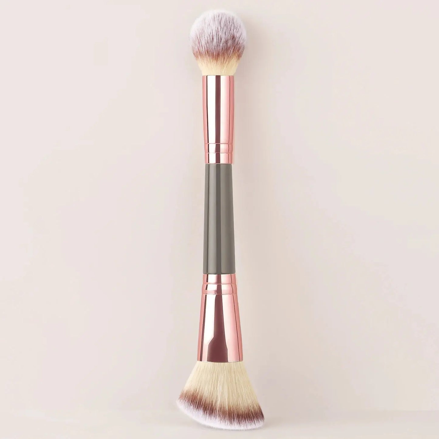 Single Dual-Ended Beauty Brush, Round Blending Brush + Angled Blush Brush Soft Bristle Makeup Tool High Class Cosmetics